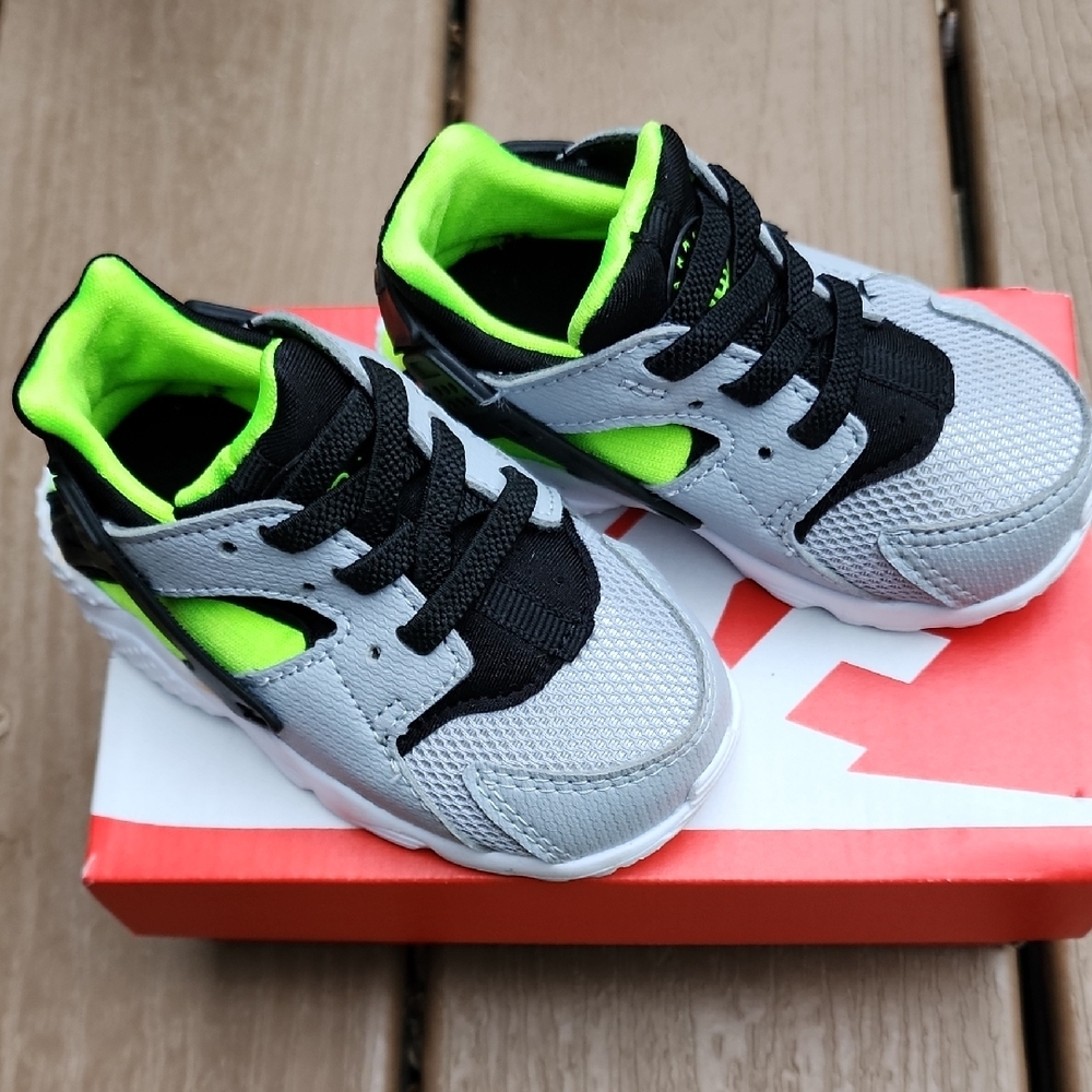 Nike Huarache‎ Run TD Toddler Shoes Wolf Grey Electric Green 5c - Picture 3 of 6